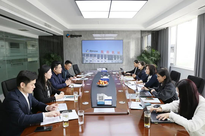中国建材机械行业“十四五”规划编制工作调研组莅临安博官方网站机械考察调研
