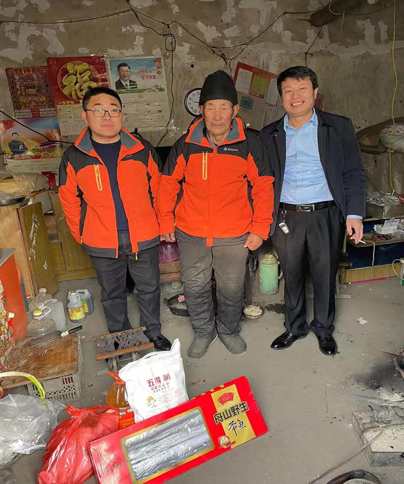 安博官方网站开展春节发放福利及走访慰问活动